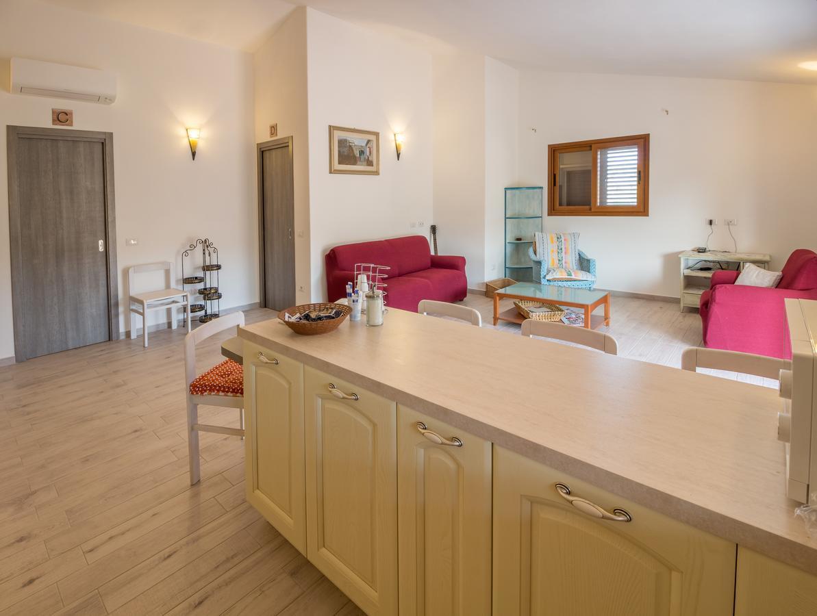 Molti Mari B&B Resort Olbia Buitenkant foto
